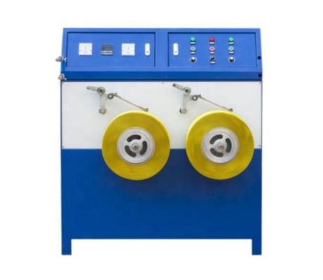 Halbautomatische PP-Verpackungsbandwickelmaschine mit Doppelstation